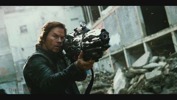 Transformers The Last Knight   Extended Super Bowl Spot 4K Ultra HD Gallery 038 (38 of 183)